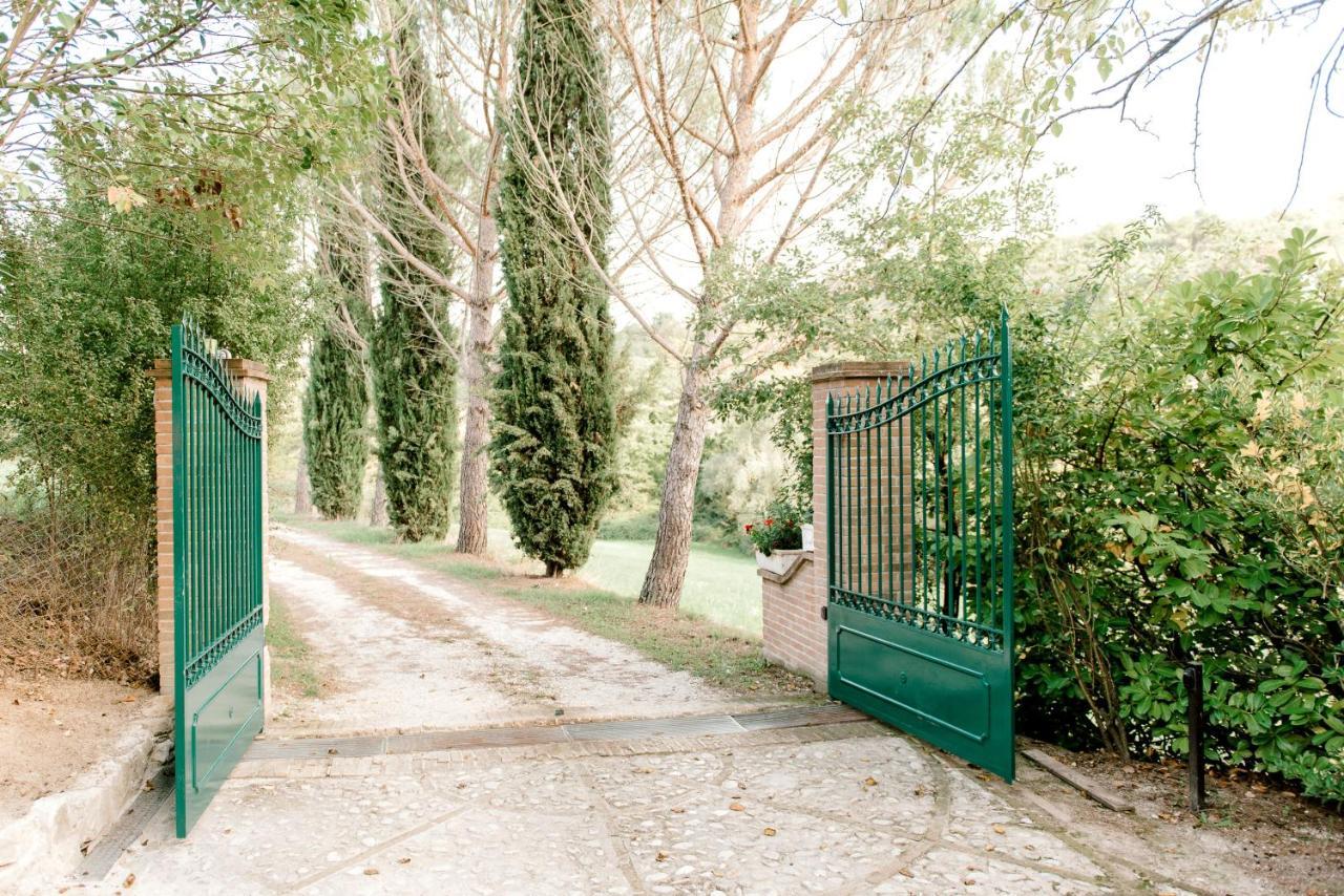 Villa Louise Umbria Uncinano Luaran gambar
