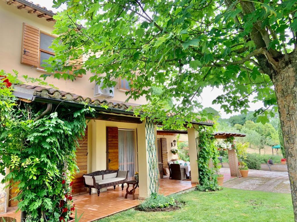 Villa Louise Umbria Uncinano Luaran gambar