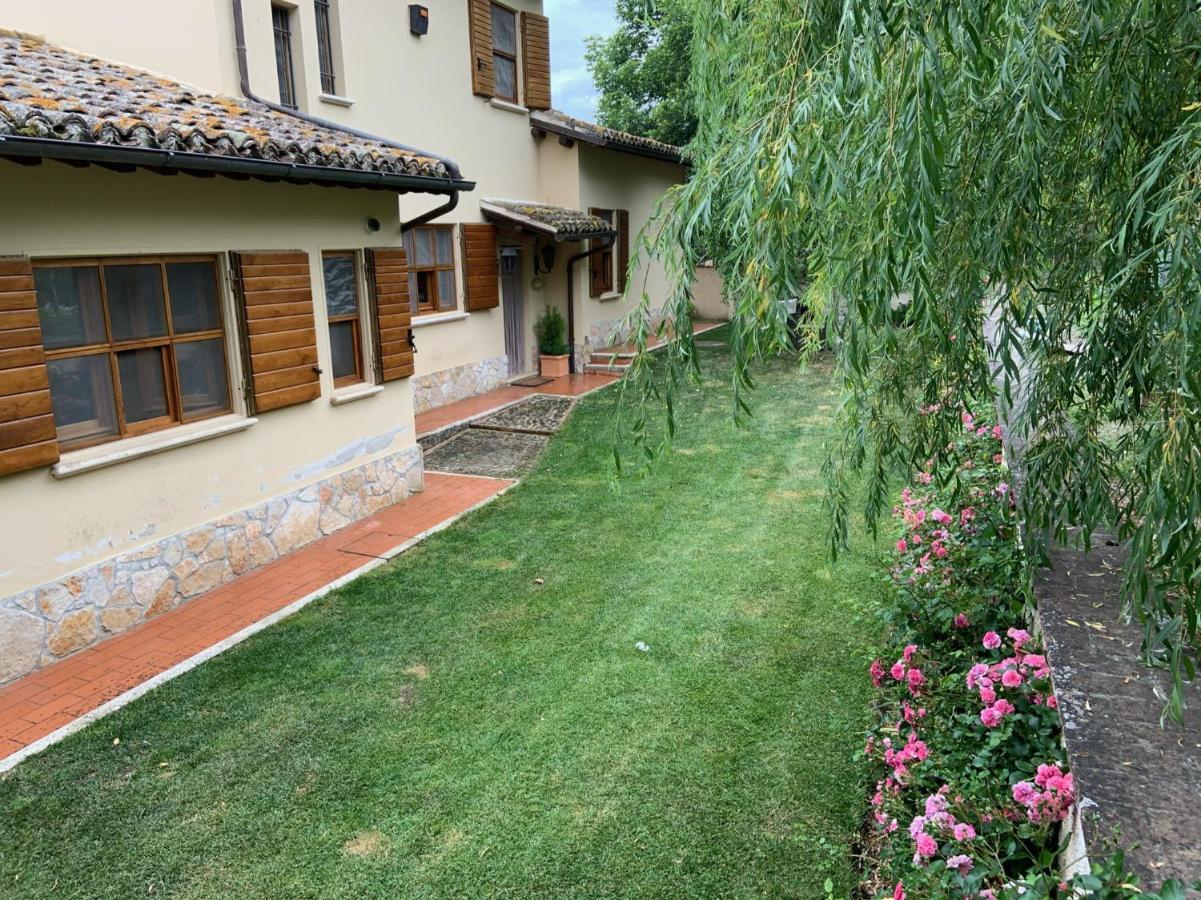 Villa Louise Umbria Uncinano Luaran gambar