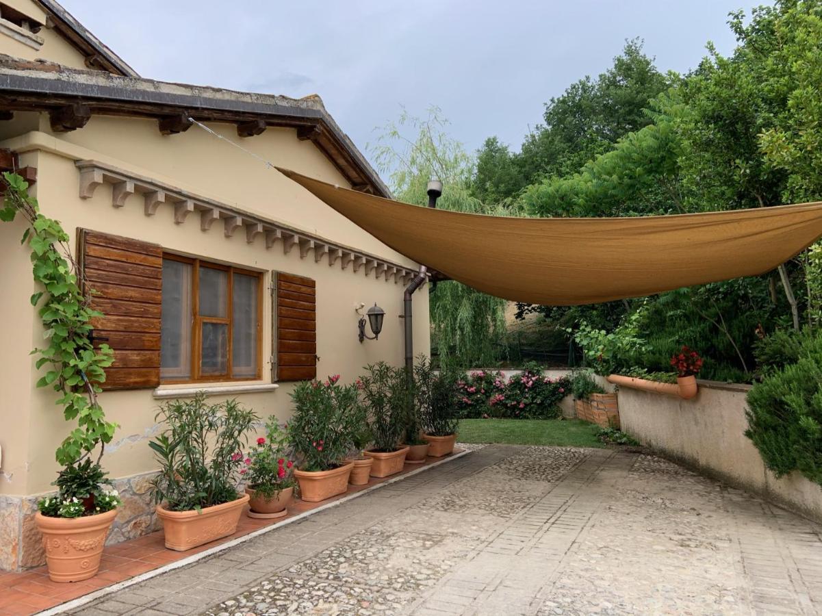 Villa Louise Umbria Uncinano Luaran gambar