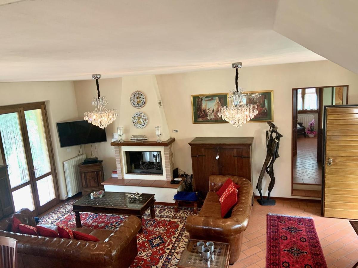 Villa Louise Umbria Uncinano Luaran gambar