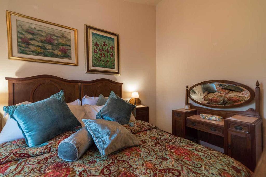 Villa Louise Umbria Uncinano Luaran gambar