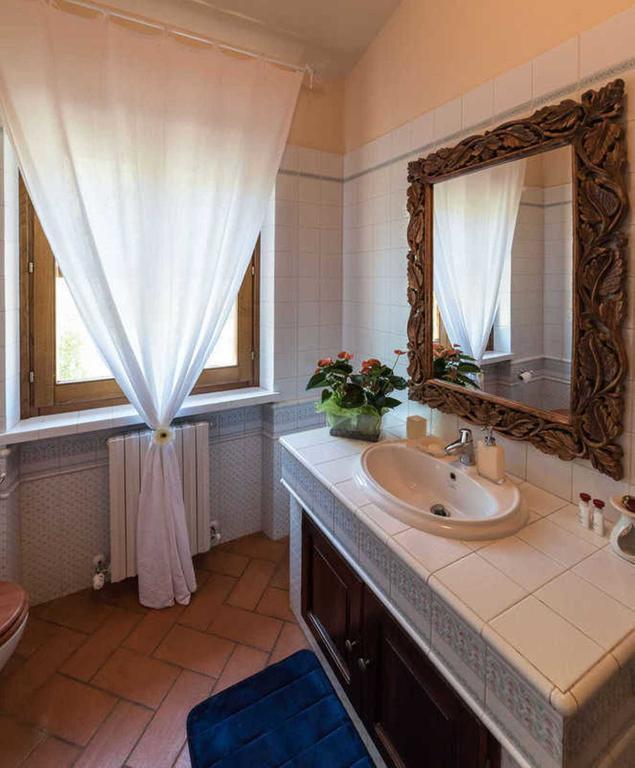Villa Louise Umbria Uncinano Luaran gambar