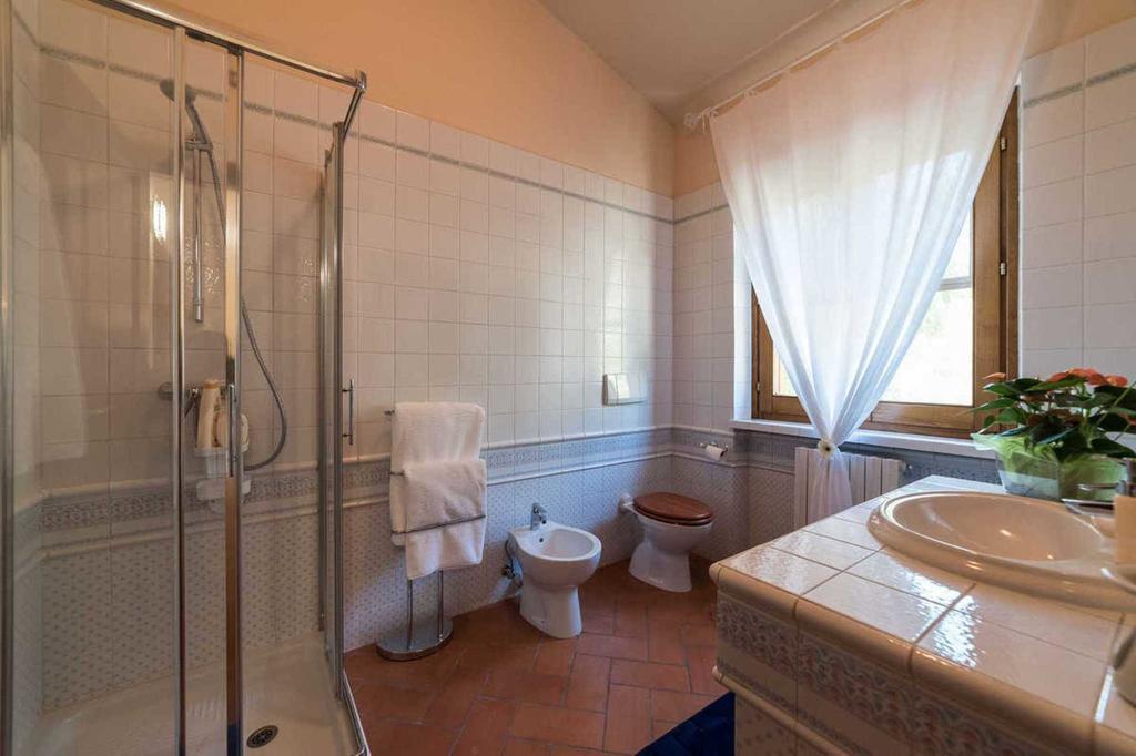 Villa Louise Umbria Uncinano Luaran gambar