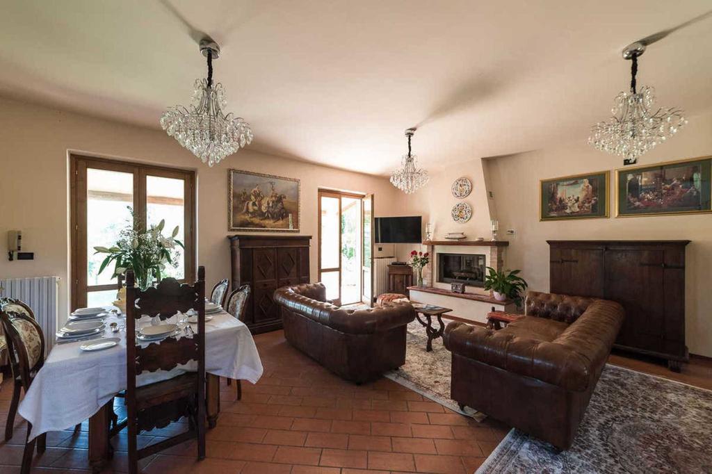 Villa Louise Umbria Uncinano Luaran gambar