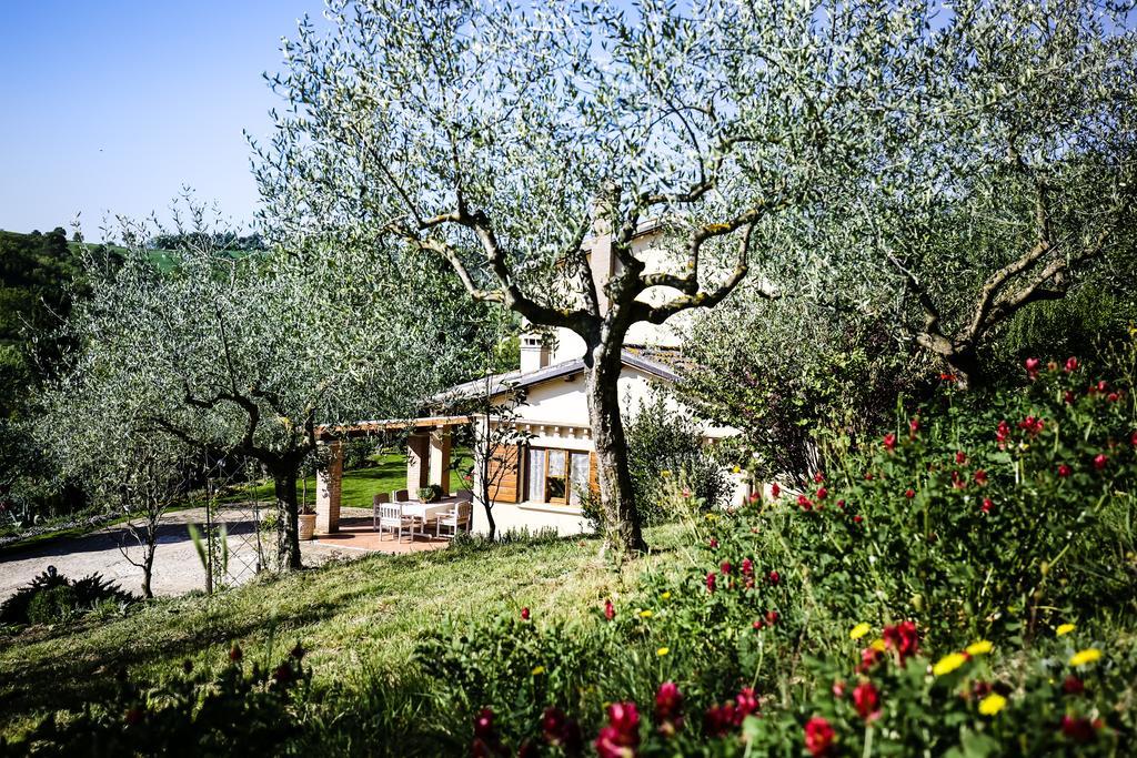 Villa Louise Umbria Uncinano Luaran gambar
