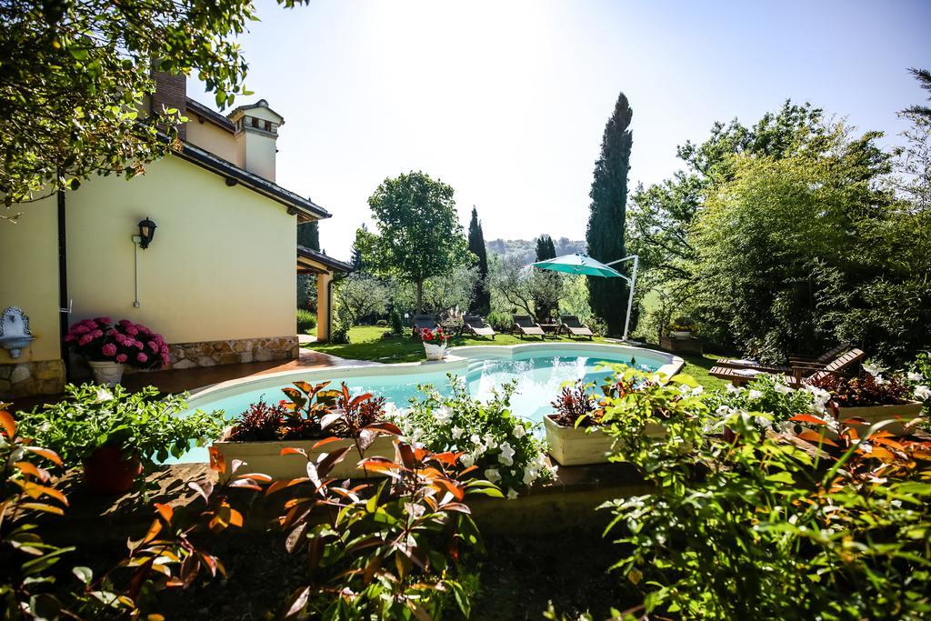 Villa Louise Umbria Uncinano Luaran gambar